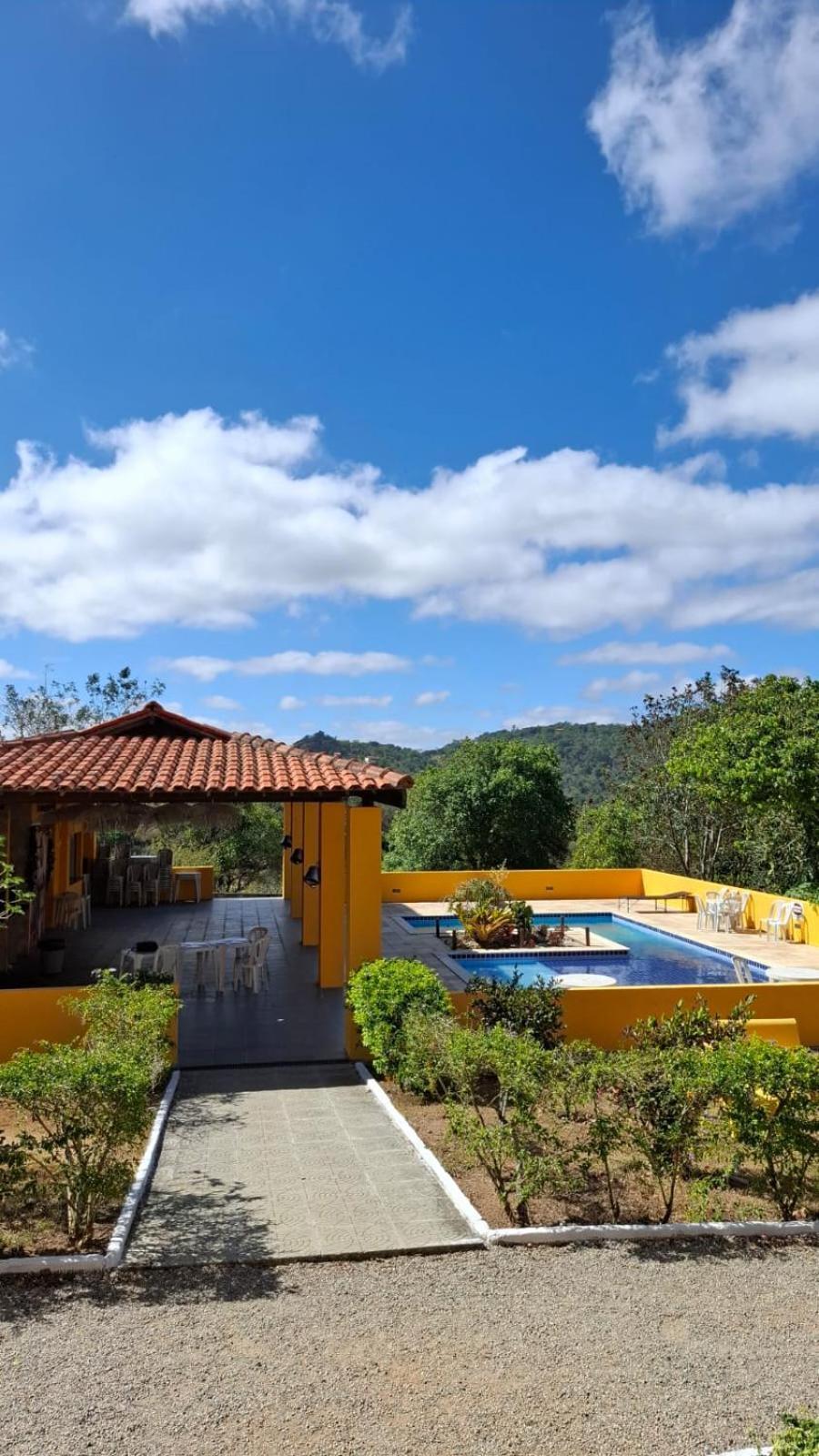 Flat Condominio Paraiso Serra Negra بيزيروس المظهر الخارجي الصورة
