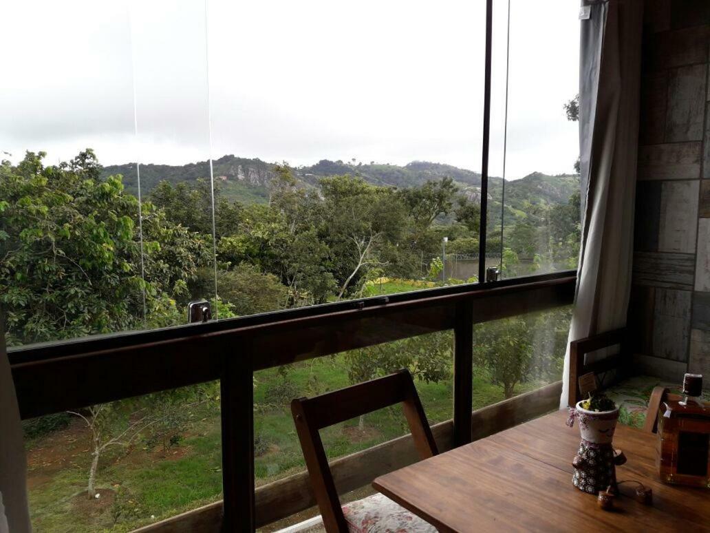 Flat Condominio Paraiso Serra Negra بيزيروس المظهر الخارجي الصورة
